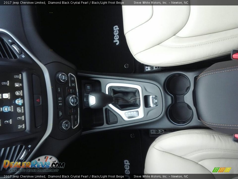 2017 Jeep Cherokee Limited Diamond Black Crystal Pearl / Black/Light Frost Beige Photo #22