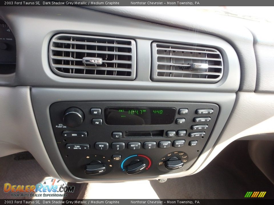 2003 Ford Taurus SE Dark Shadow Grey Metallic / Medium Graphite Photo #13