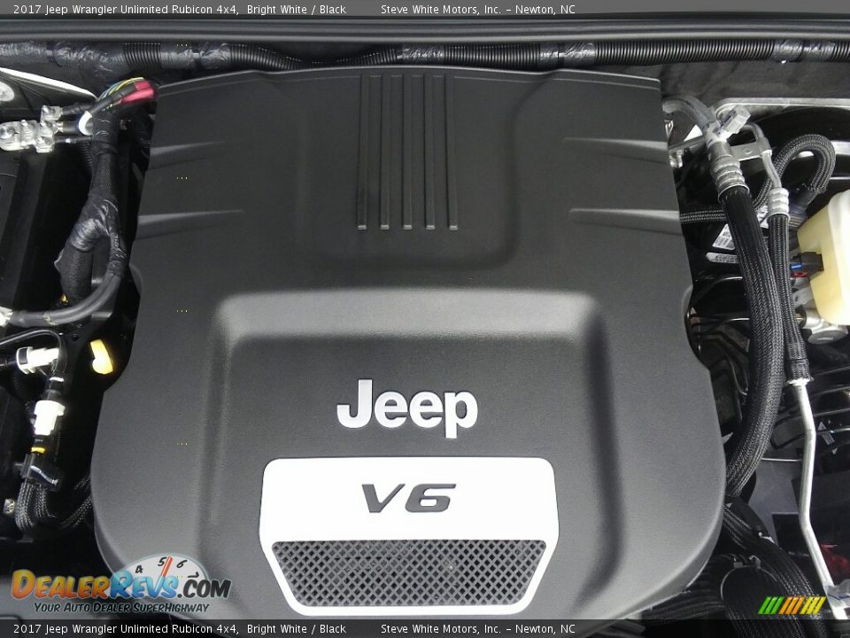 2017 Jeep Wrangler Unlimited Rubicon 4x4 Bright White / Black Photo #10