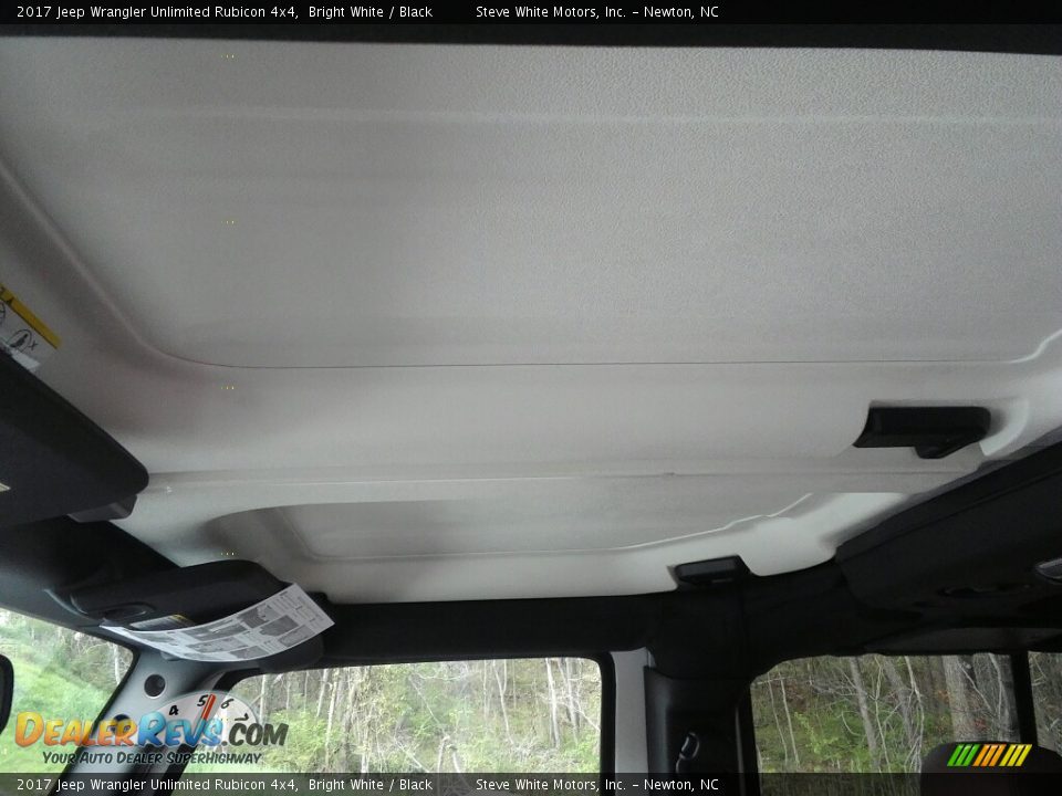 2017 Jeep Wrangler Unlimited Rubicon 4x4 Bright White / Black Photo #20