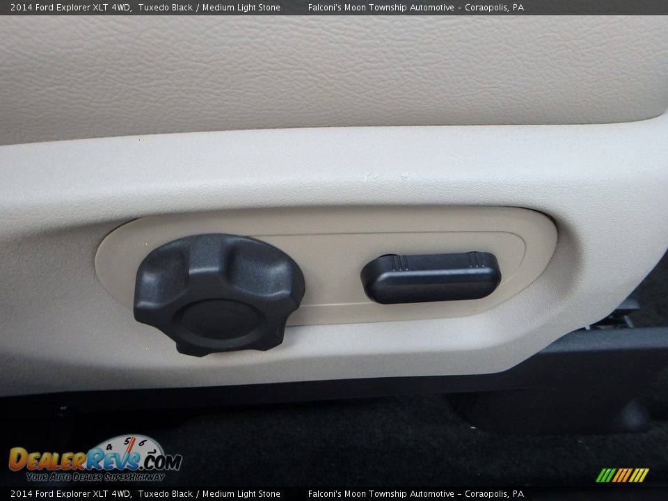 2014 Ford Explorer XLT 4WD Tuxedo Black / Medium Light Stone Photo #14