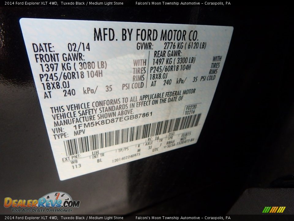 2014 Ford Explorer XLT 4WD Tuxedo Black / Medium Light Stone Photo #23