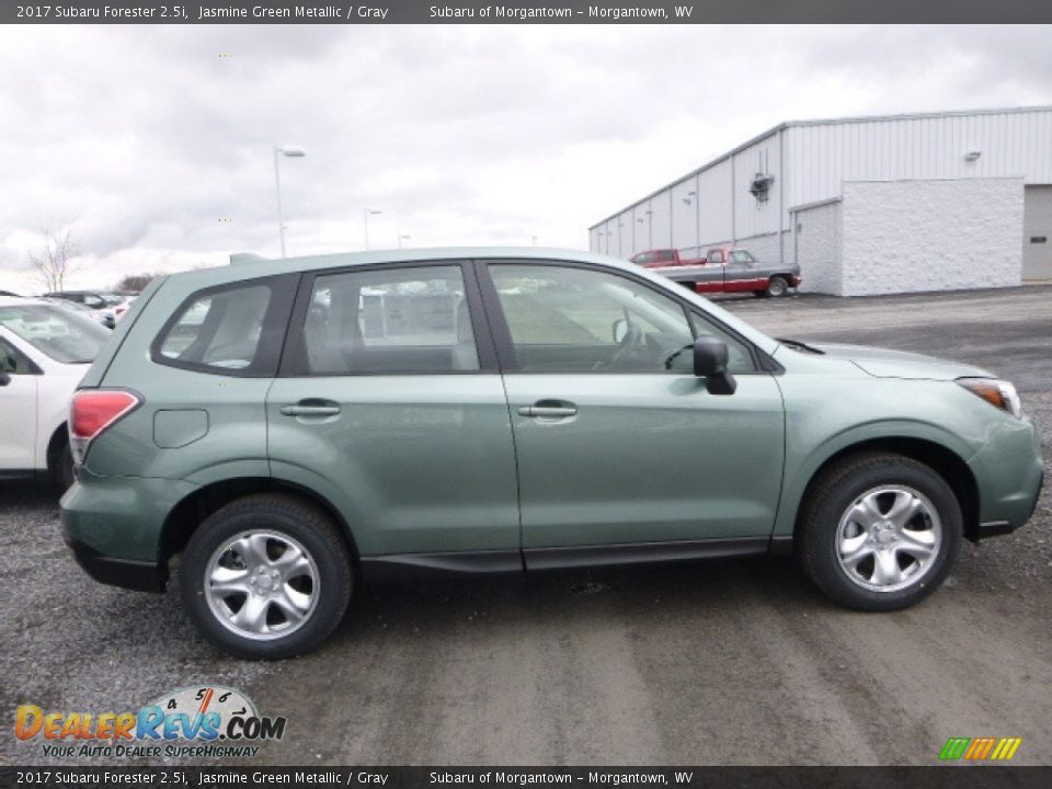 2017 Subaru Forester 2.5i Jasmine Green Metallic / Gray Photo #3