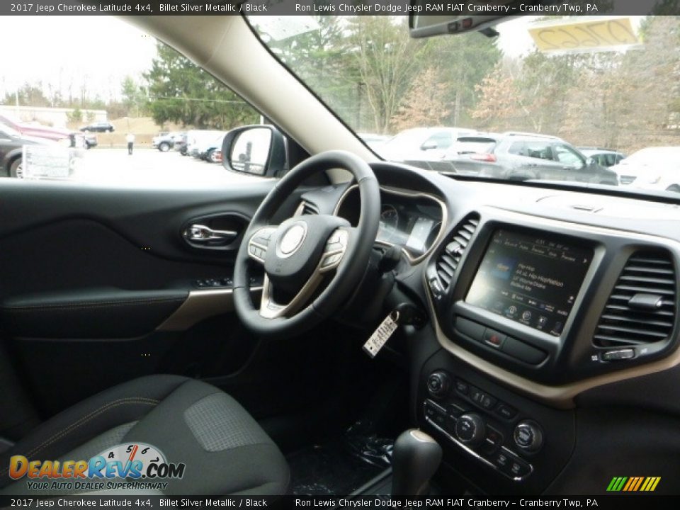2017 Jeep Cherokee Latitude 4x4 Billet Silver Metallic / Black Photo #11