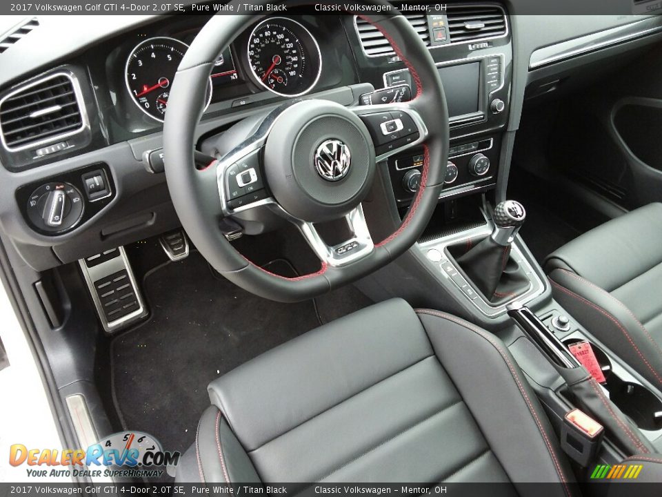 Titan Black Interior - 2017 Volkswagen Golf GTI 4-Door 2.0T SE Photo #5