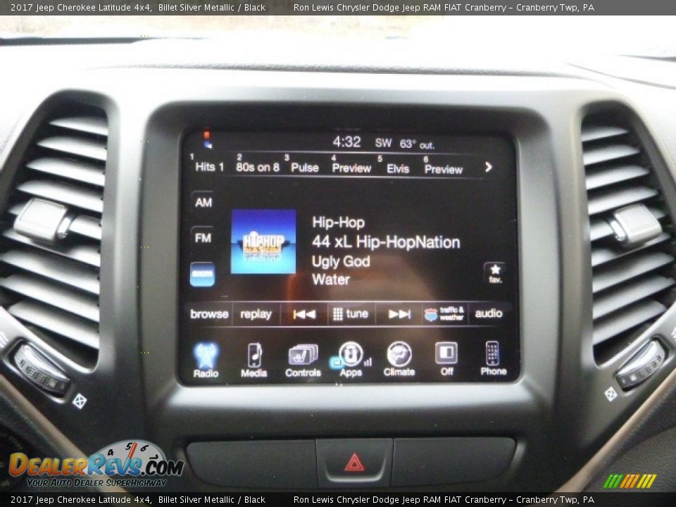 2017 Jeep Cherokee Latitude 4x4 Billet Silver Metallic / Black Photo #16