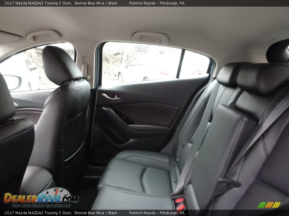 Rear Seat of 2017 Mazda MAZDA3 Touring 5 Door Photo #8