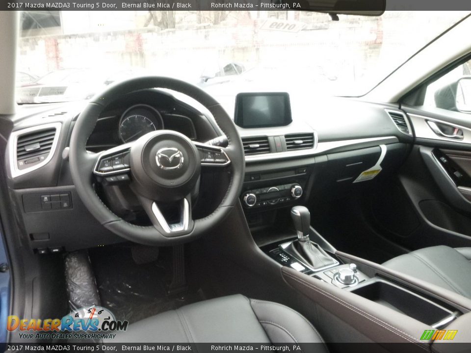 Black Interior - 2017 Mazda MAZDA3 Touring 5 Door Photo #9