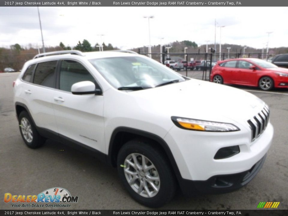2017 Jeep Cherokee Latitude 4x4 Bright White / Black Photo #6