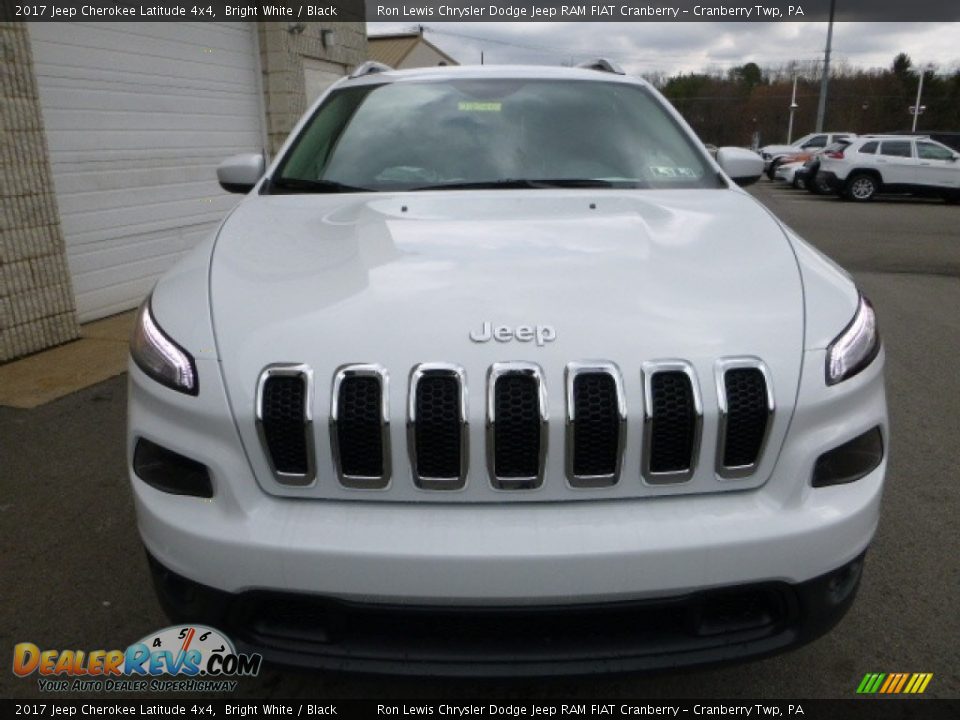 2017 Jeep Cherokee Latitude 4x4 Bright White / Black Photo #7