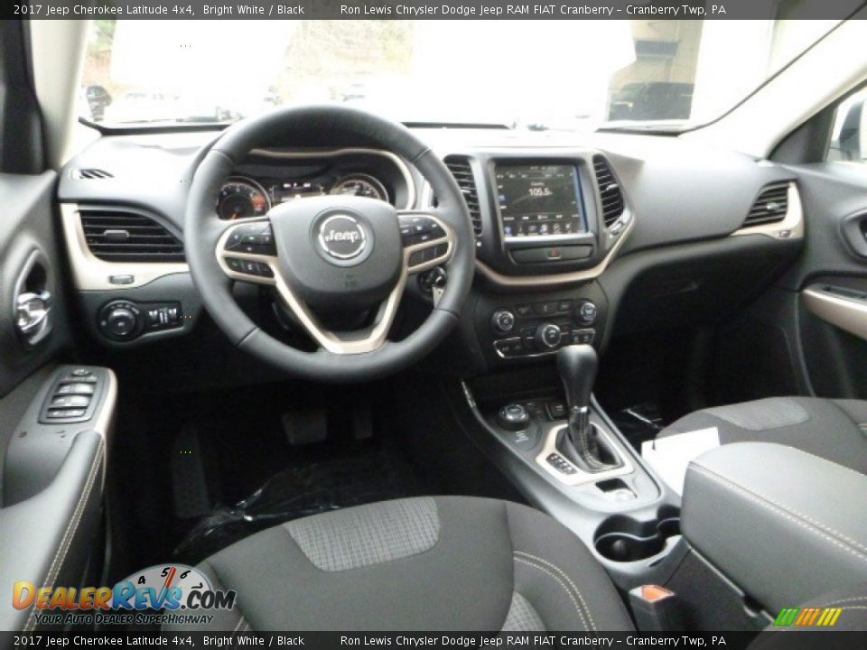 2017 Jeep Cherokee Latitude 4x4 Bright White / Black Photo #11