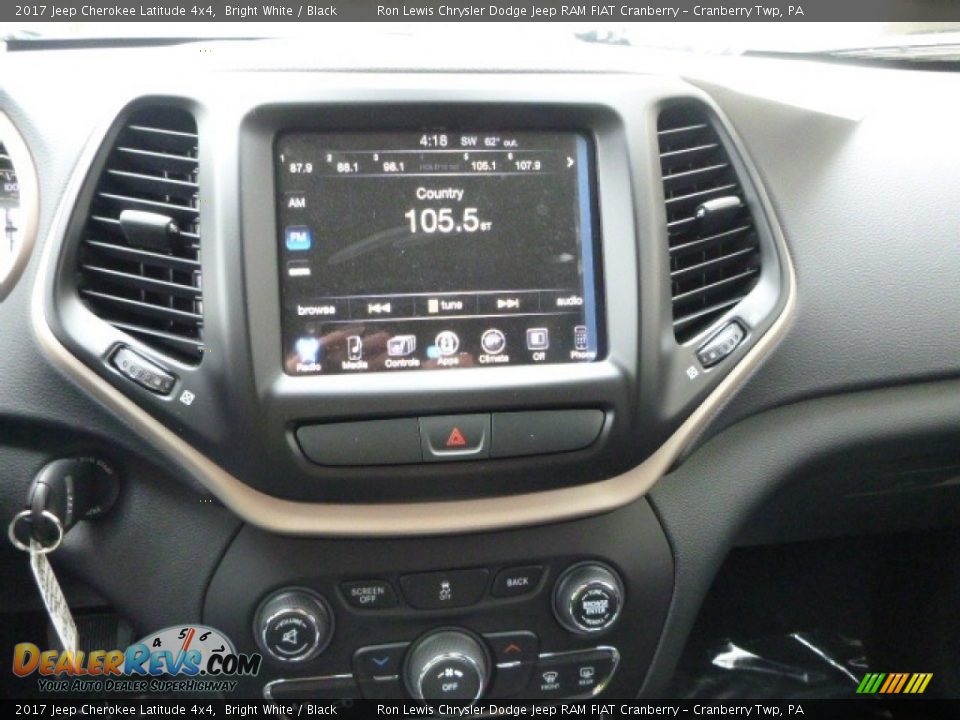 2017 Jeep Cherokee Latitude 4x4 Bright White / Black Photo #15