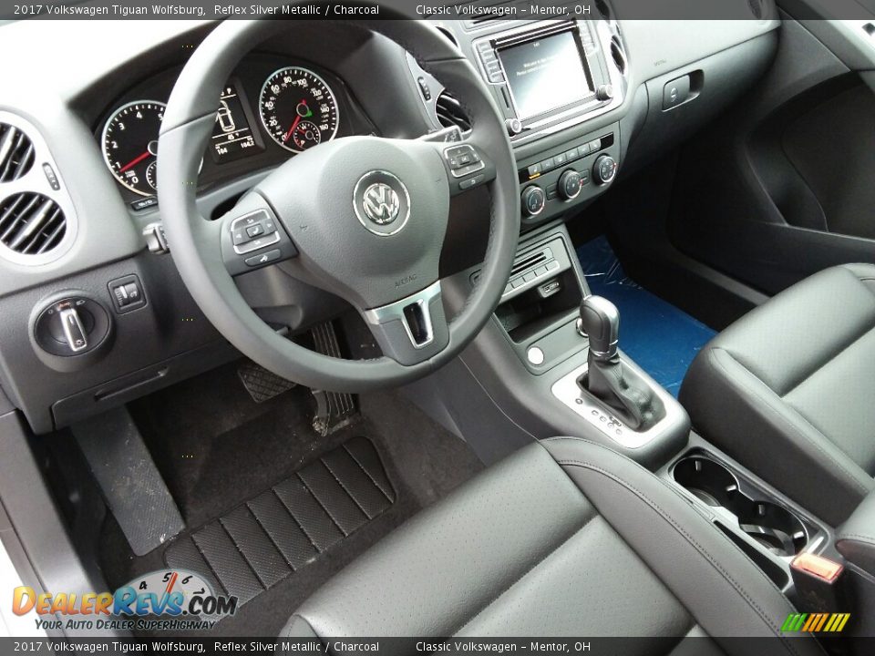 Charcoal Interior - 2017 Volkswagen Tiguan Wolfsburg Photo #4