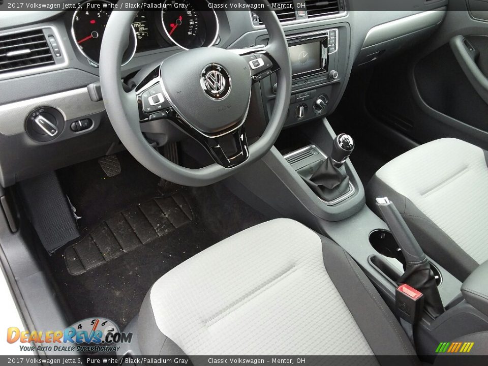 Front Seat of 2017 Volkswagen Jetta S Photo #5