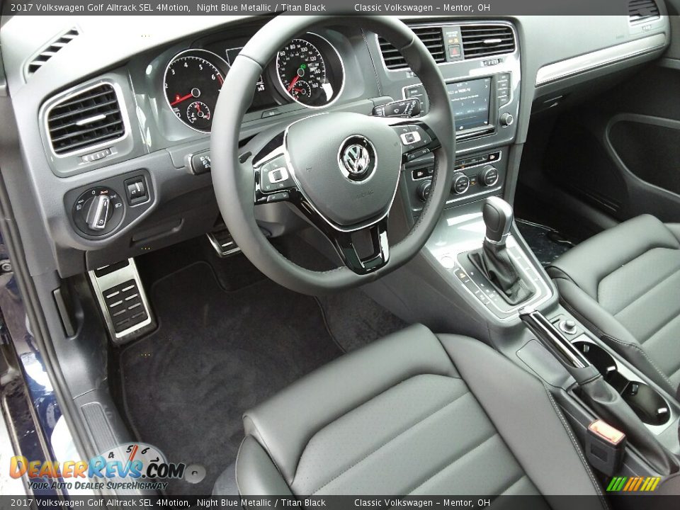 Titan Black Interior - 2017 Volkswagen Golf Alltrack SEL 4Motion Photo #5