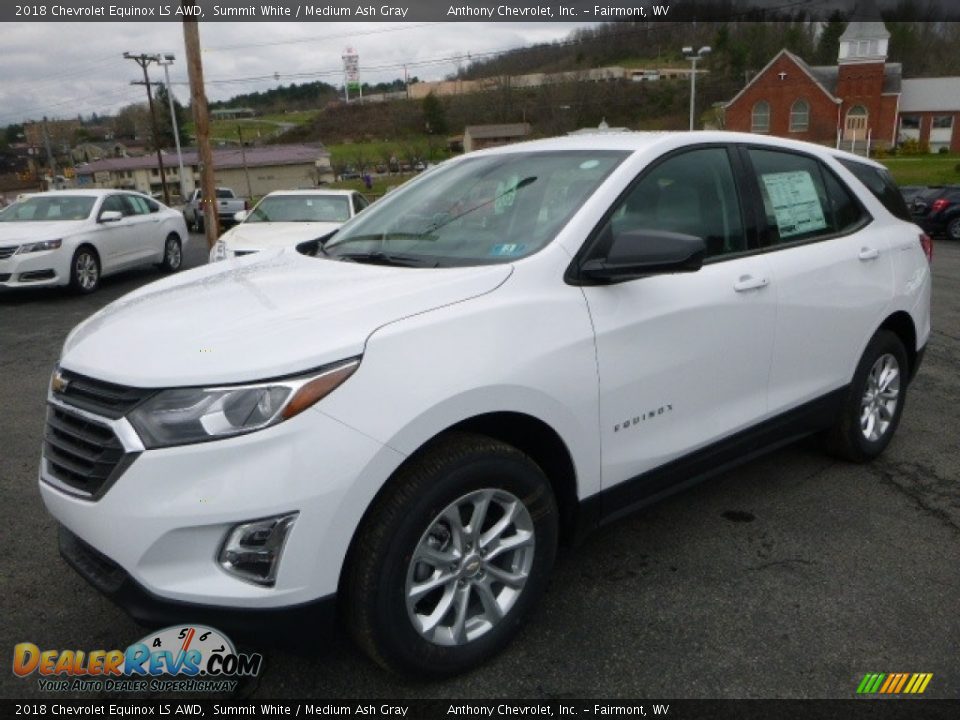 Front 3/4 View of 2018 Chevrolet Equinox LS AWD Photo #10