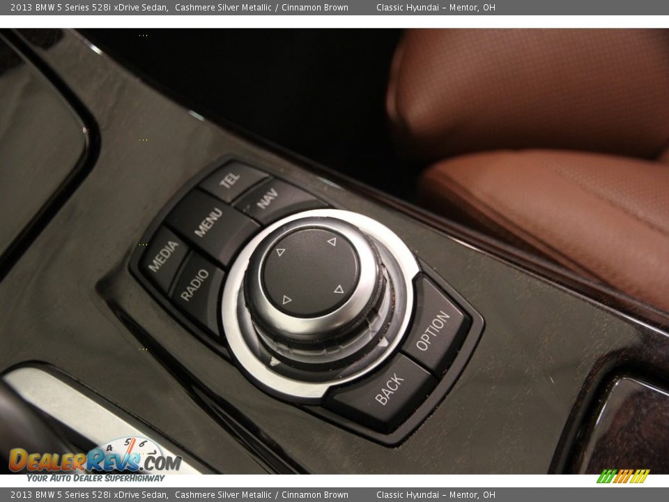 2013 BMW 5 Series 528i xDrive Sedan Cashmere Silver Metallic / Cinnamon Brown Photo #20