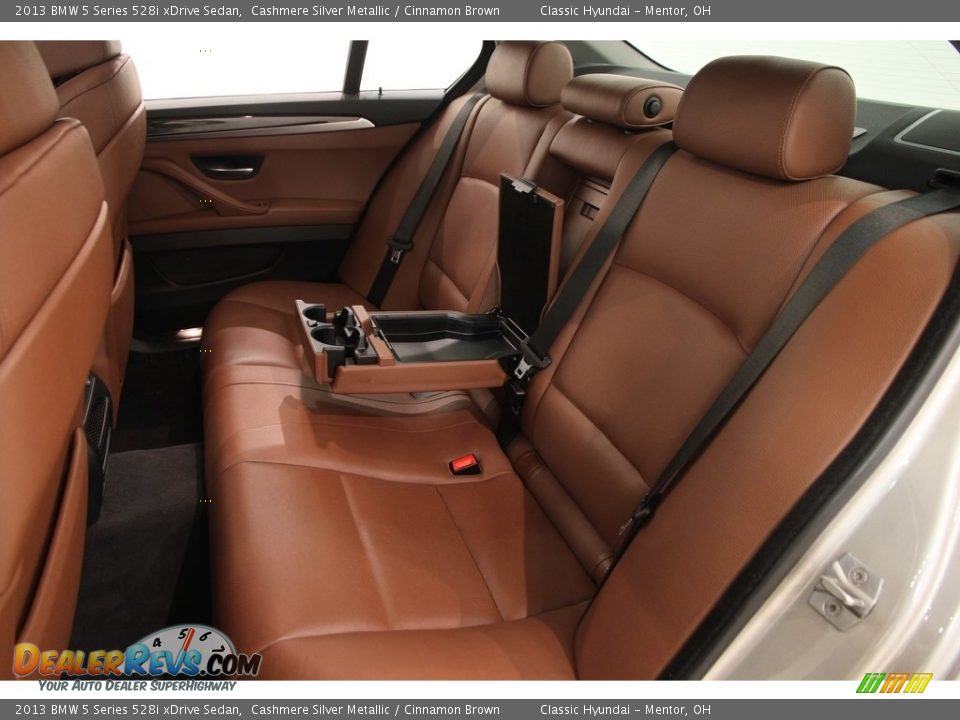 2013 BMW 5 Series 528i xDrive Sedan Cashmere Silver Metallic / Cinnamon Brown Photo #26