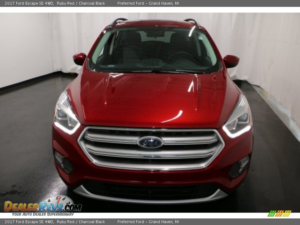 2017 Ford Escape SE 4WD Ruby Red / Charcoal Black Photo #6