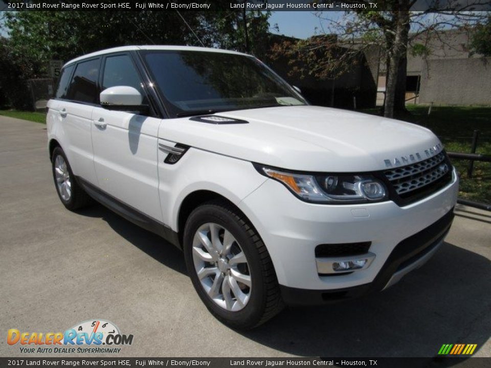 Front 3/4 View of 2017 Land Rover Range Rover Sport HSE Photo #2