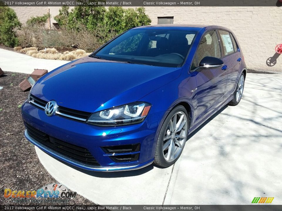 Front 3/4 View of 2017 Volkswagen Golf R 4Motion w/DCC. Nav. Photo #1