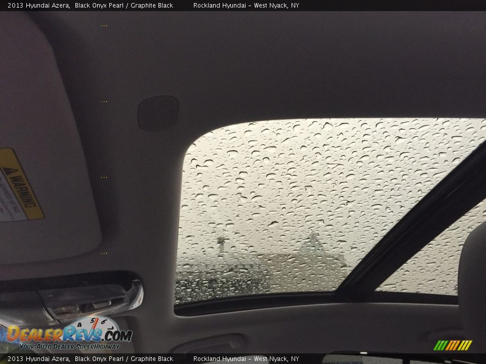 2013 Hyundai Azera Black Onyx Pearl / Graphite Black Photo #13