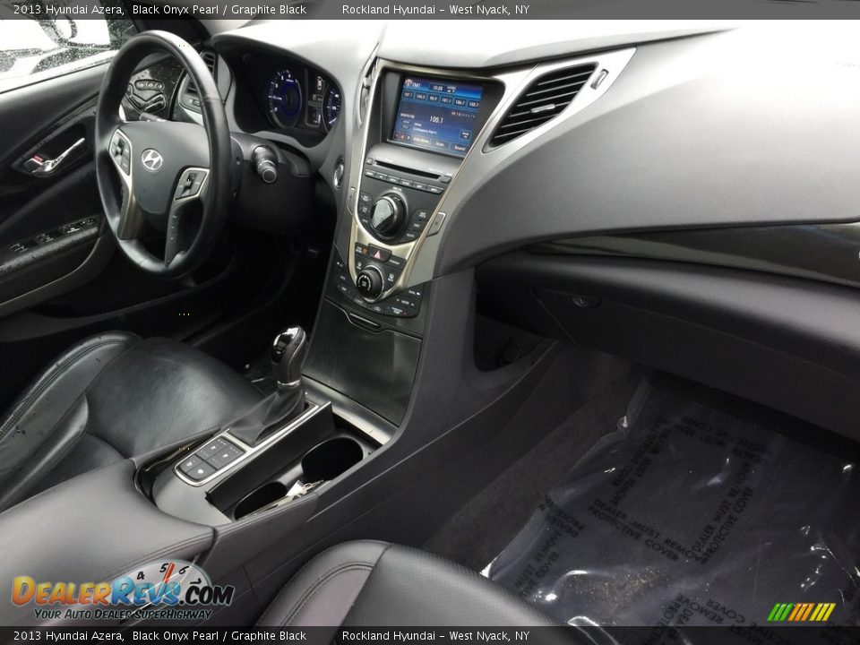 2013 Hyundai Azera Black Onyx Pearl / Graphite Black Photo #26