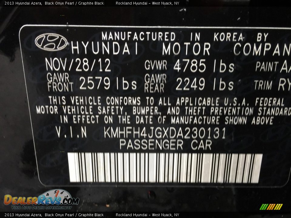 2013 Hyundai Azera Black Onyx Pearl / Graphite Black Photo #32