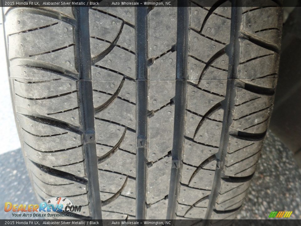2015 Honda Fit LX Alabaster Silver Metallic / Black Photo #10