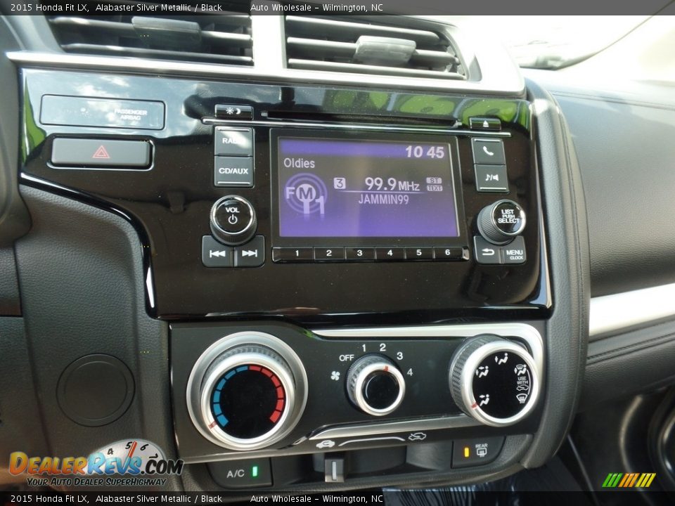 2015 Honda Fit LX Alabaster Silver Metallic / Black Photo #17