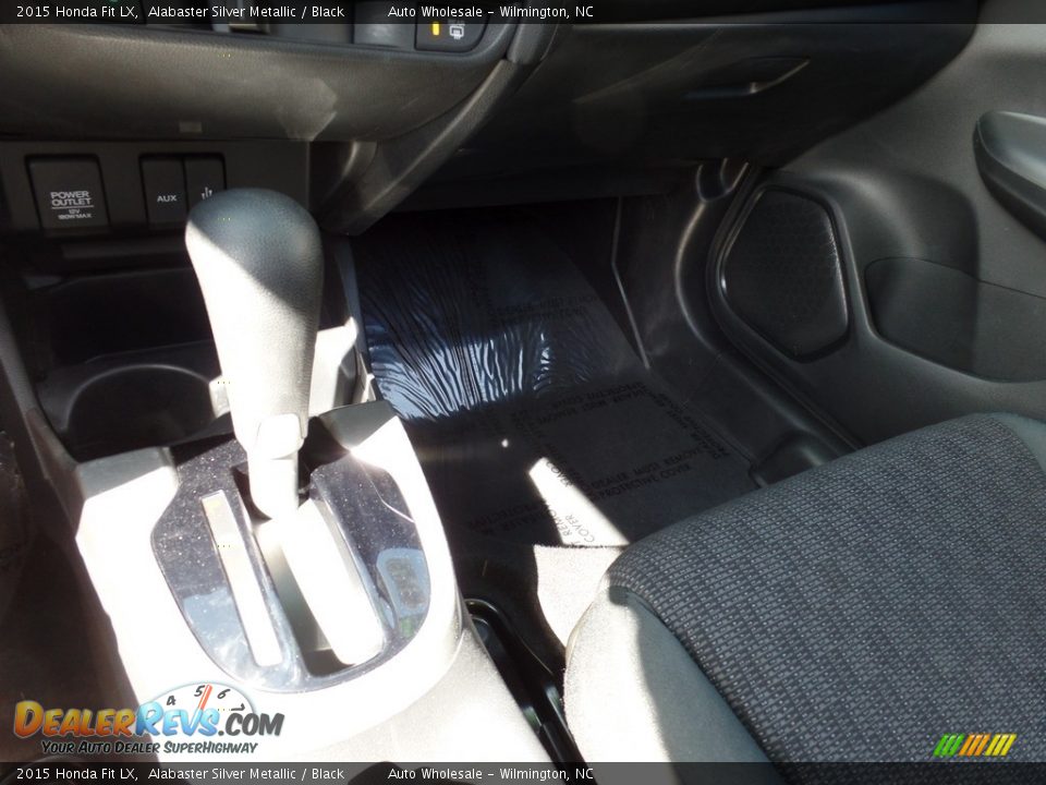 2015 Honda Fit LX Alabaster Silver Metallic / Black Photo #19