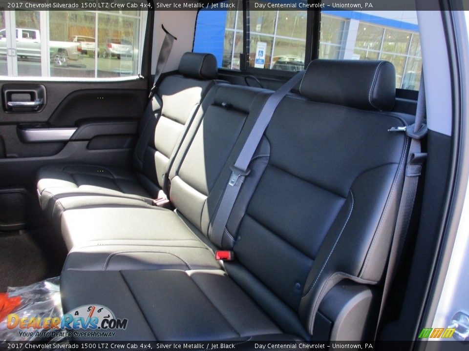 2017 Chevrolet Silverado 1500 LTZ Crew Cab 4x4 Silver Ice Metallic / Jet Black Photo #14