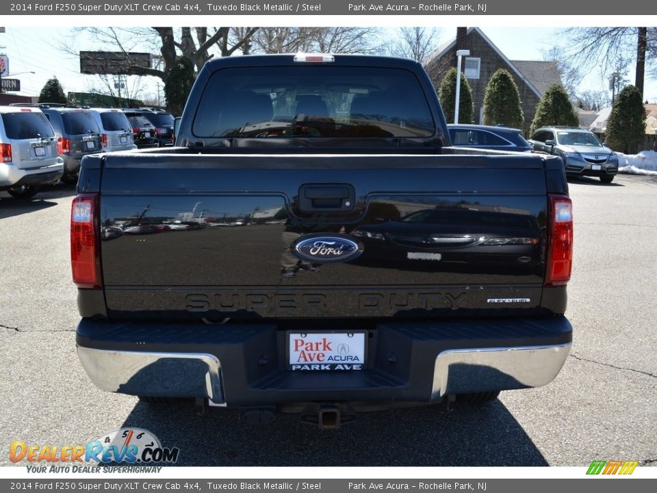 2014 Ford F250 Super Duty XLT Crew Cab 4x4 Tuxedo Black Metallic / Steel Photo #2