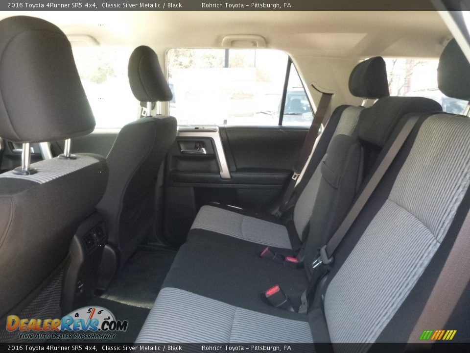 2016 Toyota 4Runner SR5 4x4 Classic Silver Metallic / Black Photo #8