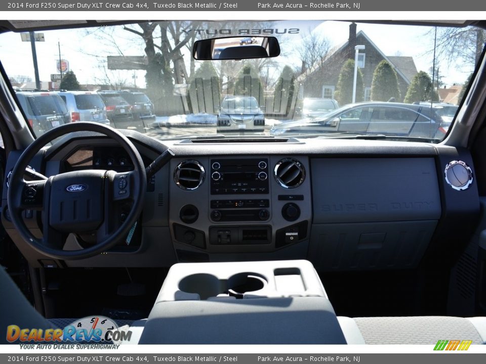 2014 Ford F250 Super Duty XLT Crew Cab 4x4 Tuxedo Black Metallic / Steel Photo #15