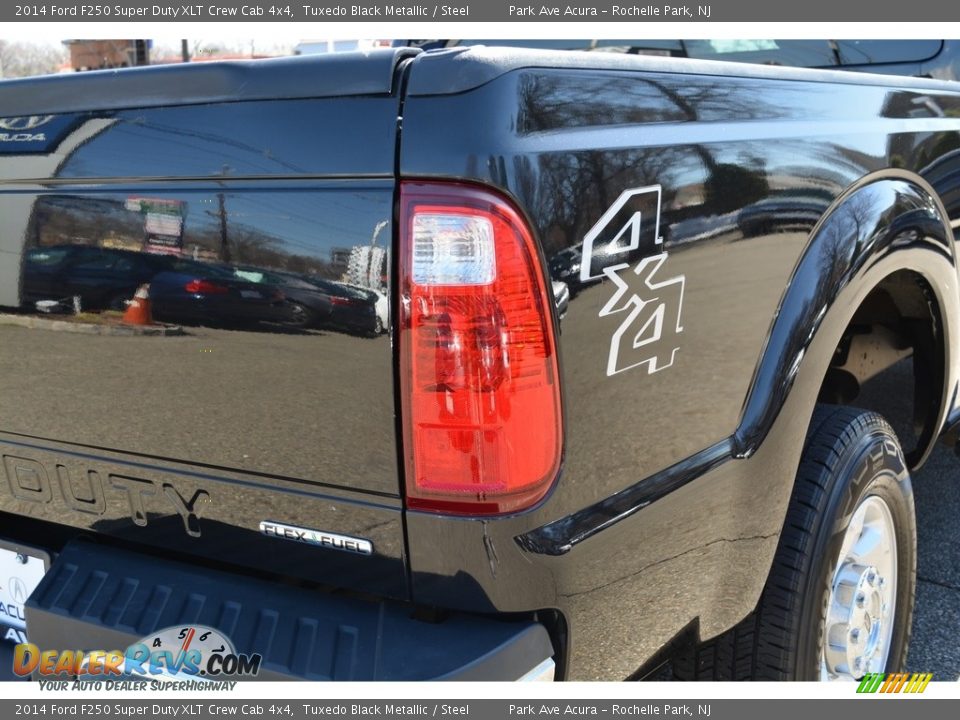 2014 Ford F250 Super Duty XLT Crew Cab 4x4 Tuxedo Black Metallic / Steel Photo #23