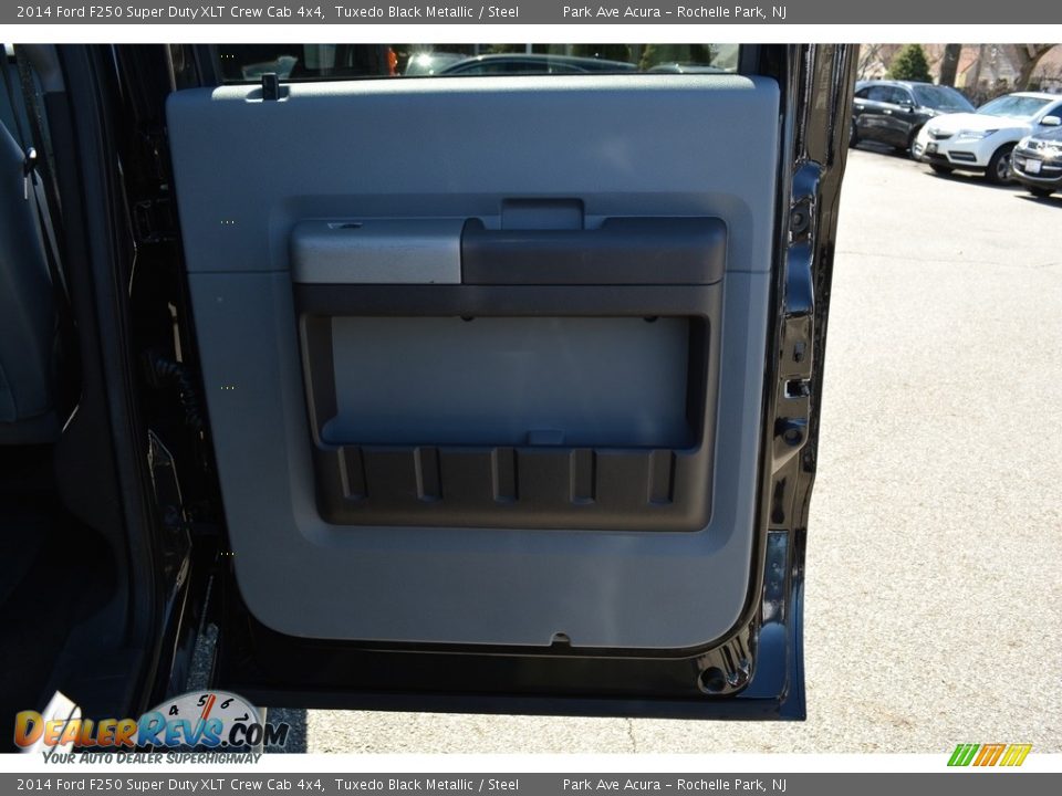 2014 Ford F250 Super Duty XLT Crew Cab 4x4 Tuxedo Black Metallic / Steel Photo #24