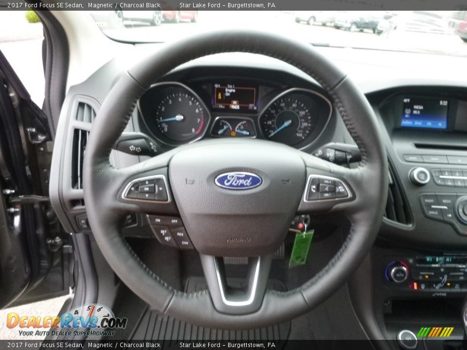 2017 Ford Focus SE Sedan Steering Wheel Photo #14