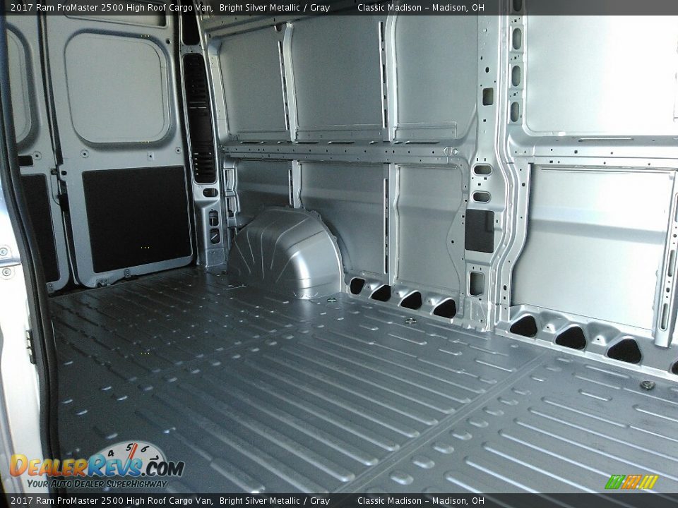 2017 Ram ProMaster 2500 High Roof Cargo Van Bright Silver Metallic / Gray Photo #9