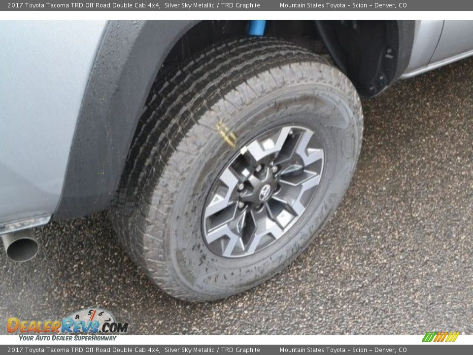 2017 Toyota Tacoma TRD Off Road Double Cab 4x4 Silver Sky Metallic / TRD Graphite Photo #9