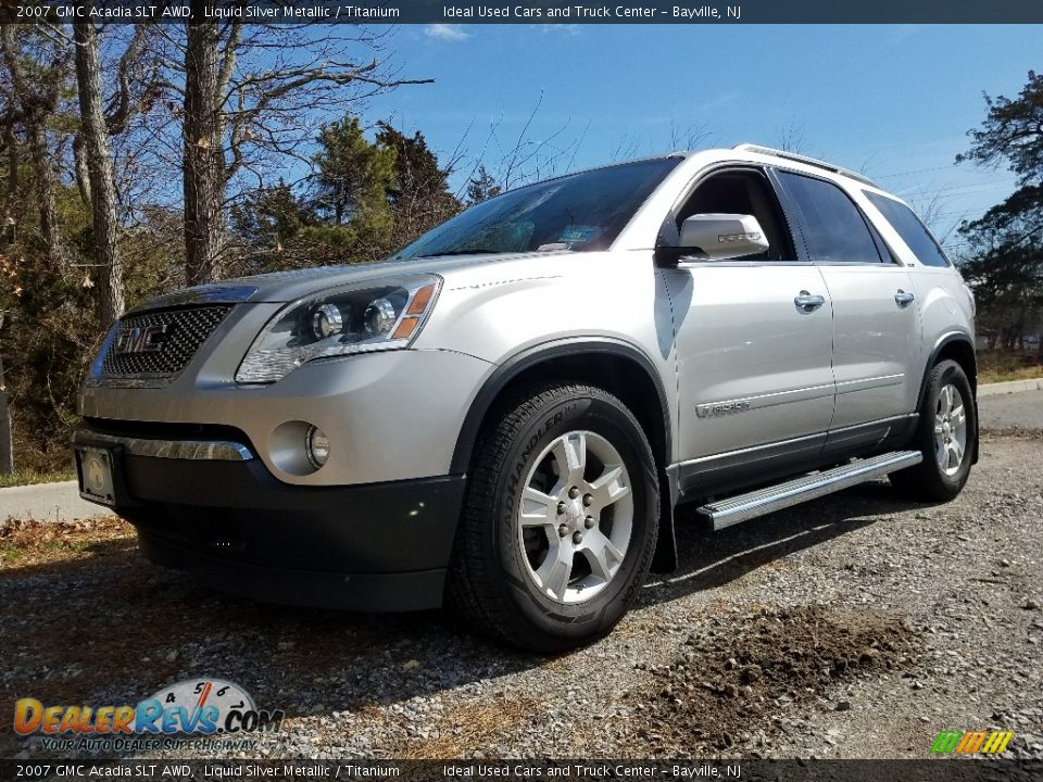 Front 3/4 View of 2007 GMC Acadia SLT AWD Photo #1