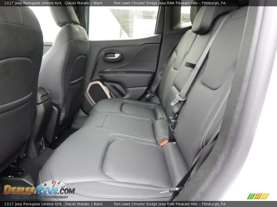 2017 Jeep Renegade Limited 4x4 Glacier Metallic / Black Photo #12
