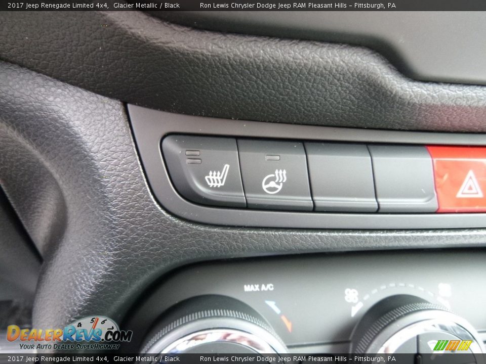 2017 Jeep Renegade Limited 4x4 Glacier Metallic / Black Photo #18