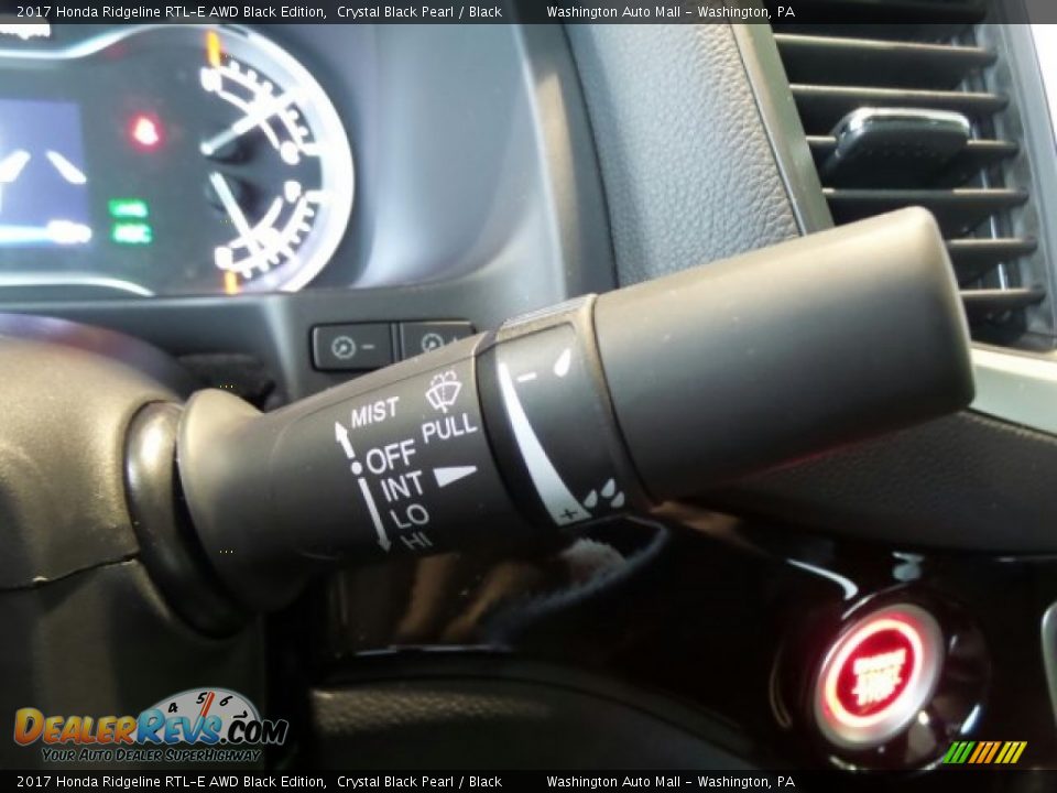 Controls of 2017 Honda Ridgeline RTL-E AWD Black Edition Photo #26