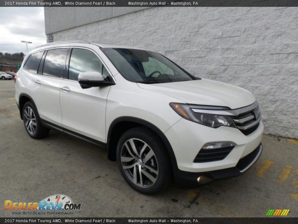 2017 Honda Pilot Touring AWD White Diamond Pearl / Black Photo #1
