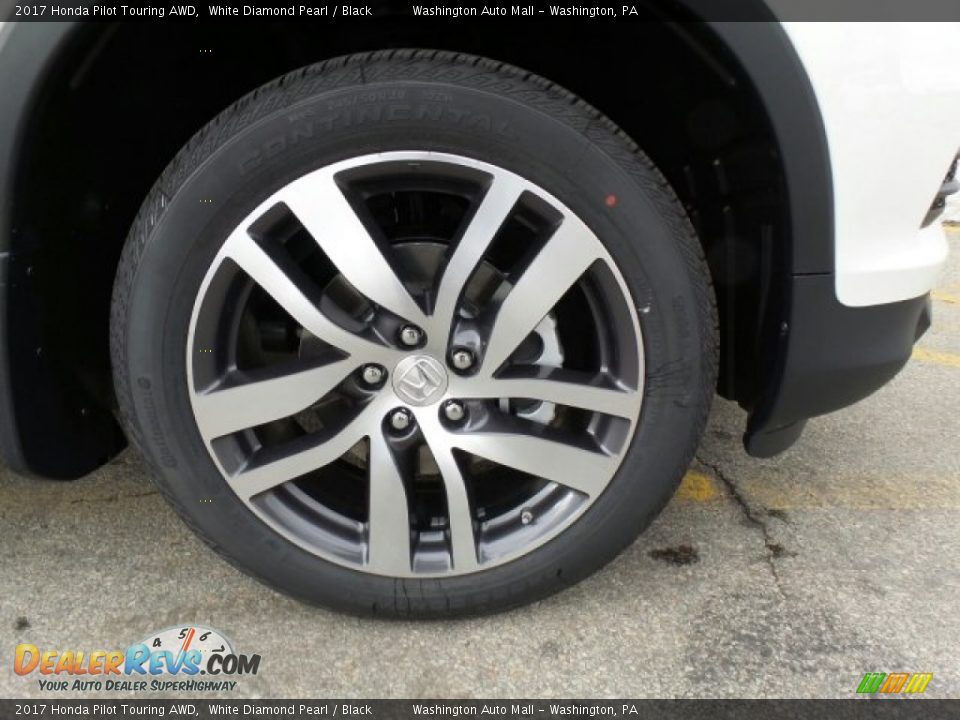 2017 Honda Pilot Touring AWD White Diamond Pearl / Black Photo #3