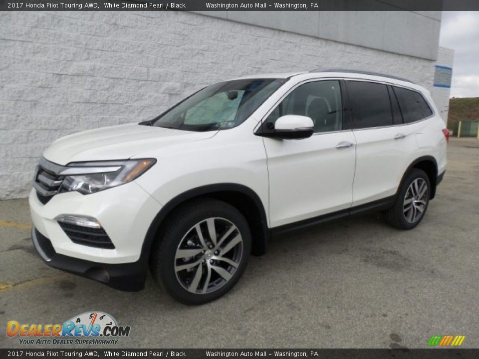 2017 Honda Pilot Touring AWD White Diamond Pearl / Black Photo #5