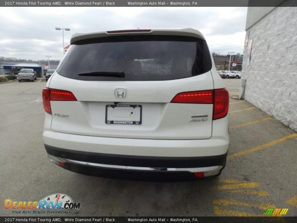 2017 Honda Pilot Touring AWD White Diamond Pearl / Black Photo #7