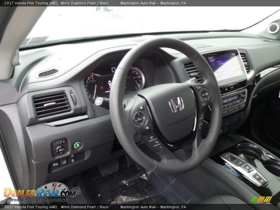 2017 Honda Pilot Touring AWD White Diamond Pearl / Black Photo #9