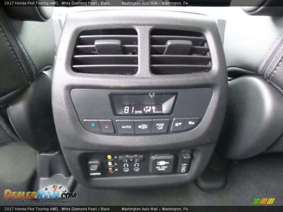 2017 Honda Pilot Touring AWD White Diamond Pearl / Black Photo #12